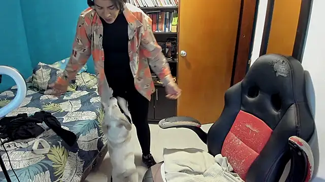 peanut tangerine online show from September 2025 10:56:02 PM