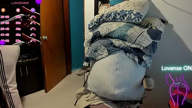 peanut tangerine online show from November 2025 11:04:02 PM