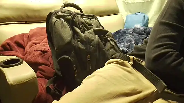 overaveragefreak4you online show from March 2026 12:52:01 PM