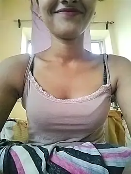 Snapshot of MISSQUEEN48 chatting on June 2026 05:59:01 AM MISSQUEEN48 online show from June 2026 05:59:01 AM