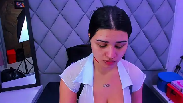 venusowen  online show from December 2025 12:55:01 PM