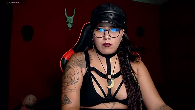 Snapshot of LilithSharon chatting on December 2024 12:08:02 AM LilithSharon online show from December 2024 12:08:02 AM