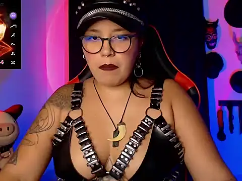 Snapshot of LilithSharon chatting on November 2025 11:46:01 AM LilithSharon online show from November 2025 11:46:01 AM