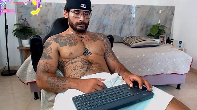 Snapshot of hanz_col chatting on June 2026 02:41:01 PM hanz col online show from June 2026 02:41:01 PM