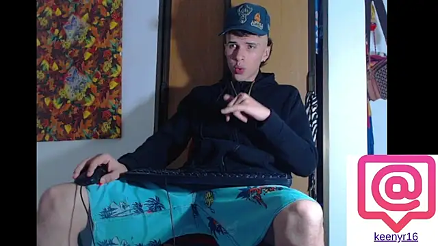 Snapshot of Keeny16 chatting on December 2024 07:24:02 AM Keeny16 online show from December 2024 07:24:02 AM
