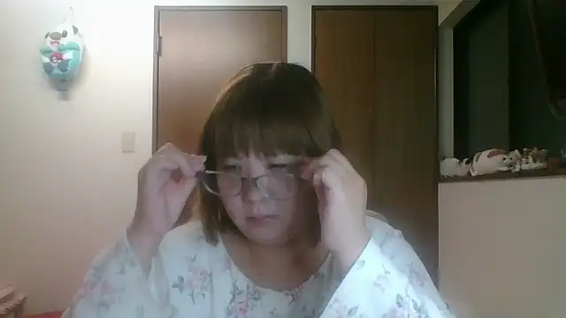 Snapshot of SAKU-RA-chan chatting on October 2025 12:04:02 PM SAKU-RA-chan online show from October 2025 12:04:02 PM