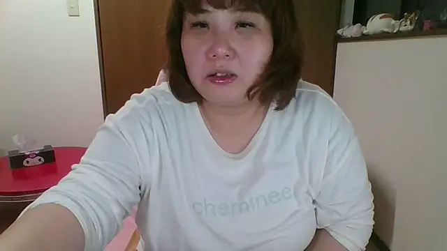 Snapshot of SAKU-RA-chan chatting on January 2026 11:24:02 AM SAKU-RA-chan online show from January 2026 11:24:02 AM