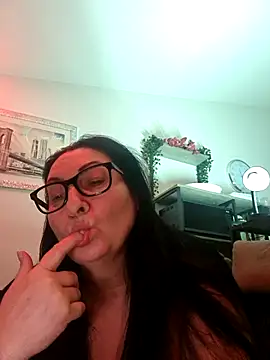 Snapshot of Genoveva73sexy chatting on October 2025 10:15:01 PM Genoveva73sexy online show from October 2025 10:15:01 PM