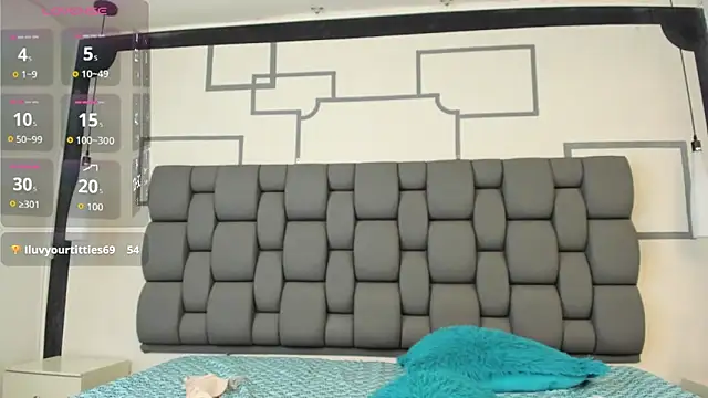 Snapshot of Jade_squirtt chatting on October 2025 01:01:01 PM Jade squirtt online show from October 2025 01:01:01 PM