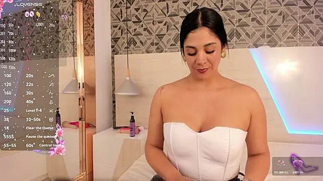 IvannaAnggel online show from January 2025 06:35:02 PM