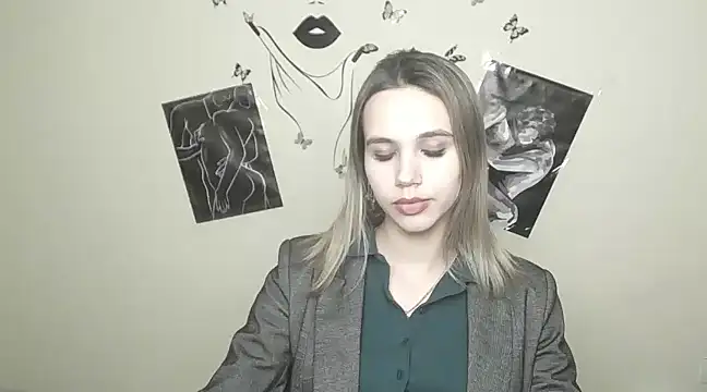  StAcY online show from December 2024 04:28:01 PM