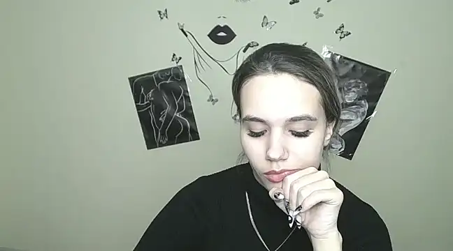  StAcY online show from February 2025 04:36:01 PM