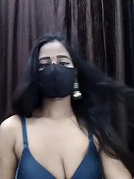 Lalisa sexy online show from November 2025 04:20:01 PM