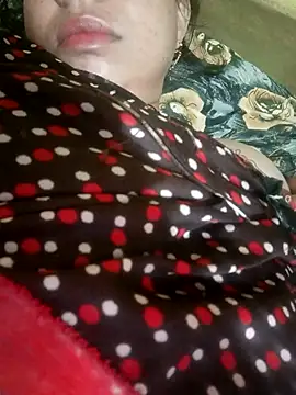 Snapshot of Hotty-queen chatting on October 2025 01:47:02 AM Hotty-queen online show from October 2025 01:47:02 AM