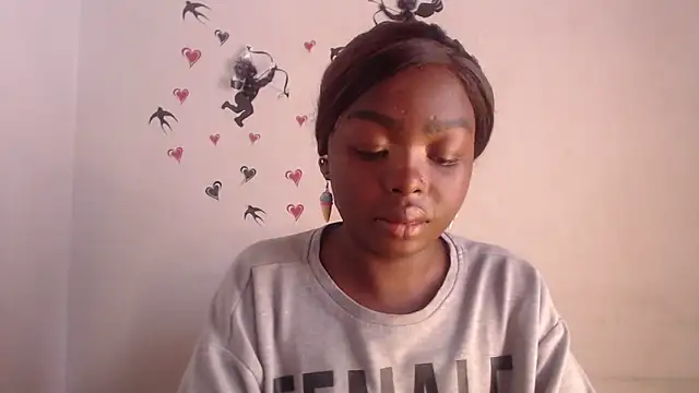 Snapshot of _Zooee chatting on June 2026 04:39:02 PM Zooee online show from June 2026 04:39:02 PM