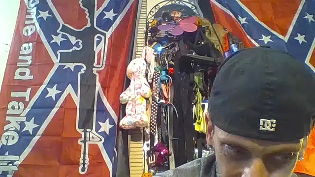 Snapshot of slinginbigD chatting on October 2025 03:47:02 AM slinginbigD online show from October 2025 03:47:02 AM