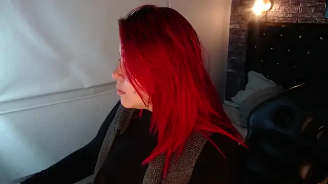 Snapshot of Bruja__Scarlata chatting on December 2024 12:50:02 PM Bruja Scarlata online show from December 2024 12:50:02 PM