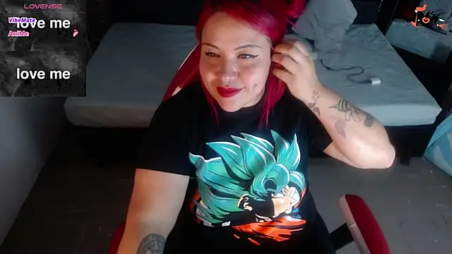 Snapshot of Bruja__Scarlata chatting on January 2025 07:51:01 PM Bruja Scarlata online show from January 2025 07:51:01 PM