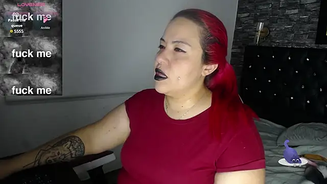 Snapshot of Bruja__Scarlata chatting on March 2025 06:12:01 PM Bruja Scarlata online show from March 2025 06:12:01 PM