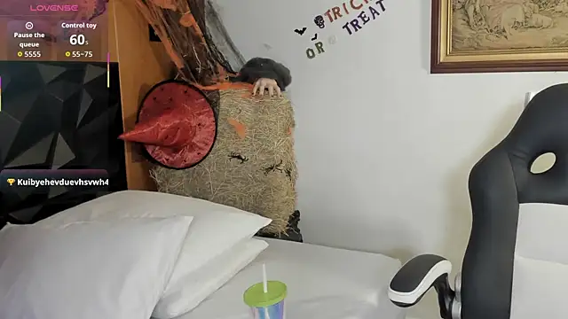 Wendy Marchall online show from November 2025 07:15:02 PM