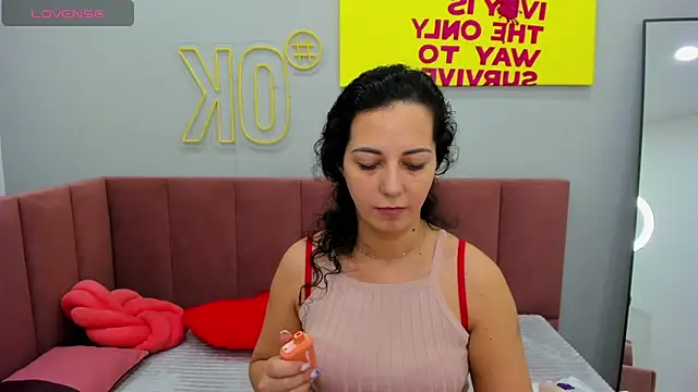 Linda Insatiable online show from March 2025 01:28:01 AM