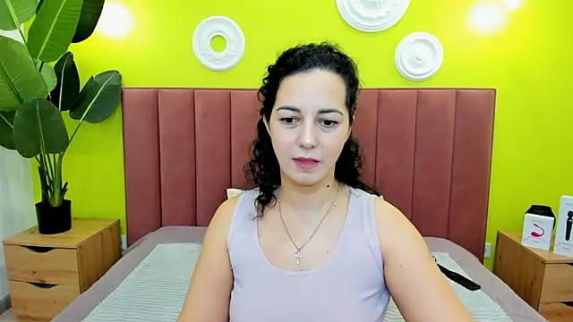 Linda Insatiable online show from February 2026 01:32:01 AM