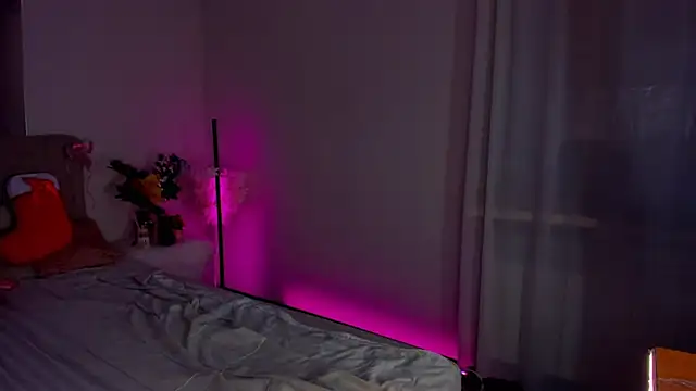 Laura Leee online show from December 2024 06:14:01 AM