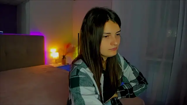 Laura Leee online show from September 2025 05:33:02 AM