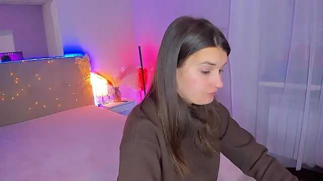 Laura Leee online show from February 2026 06:12:01 AM