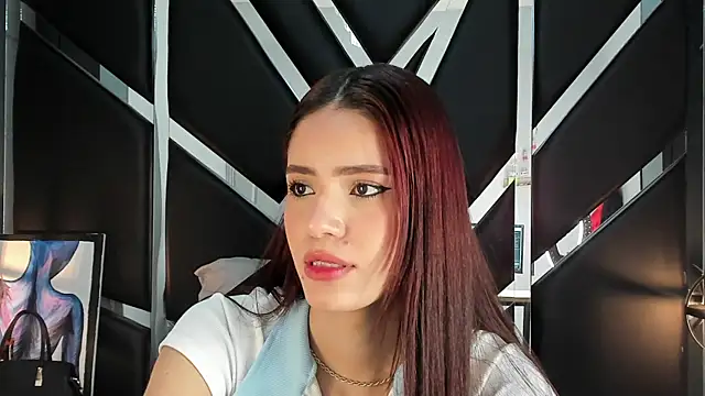 Snapshot of Madie__collins chatting on January 2025 12:46:02 PM Madie collins online show from January 2025 12:46:02 PM