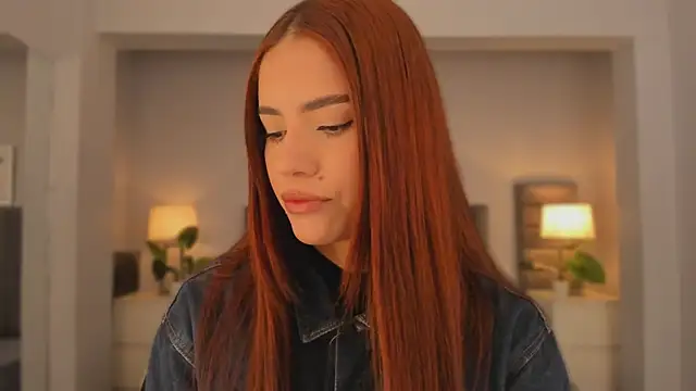 Snapshot of Madie__collins chatting on September 2025 09:47:01 AM Madie collins online show from September 2025 09:47:01 AM