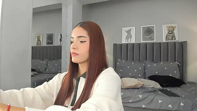 Snapshot of Madie__collins chatting on October 2025 11:57:02 AM Madie collins online show from October 2025 11:57:02 AM