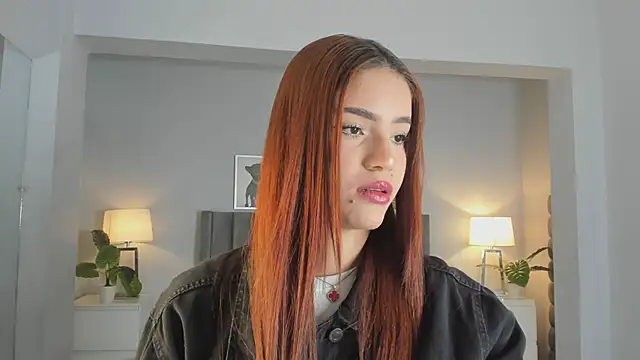 Snapshot of Madie__collins chatting on November 2025 11:31:01 AM Madie collins online show from November 2025 11:31:01 AM