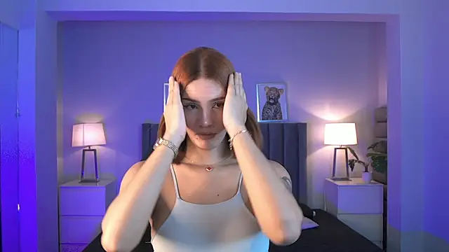 Madie  collins online show from May 2026 12:00:01 PM