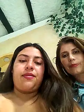 Snapshot of DULCE__26 chatting on February 2025 08:52:02 PM DULCE 26 online show from February 2025 08:52:02 PM