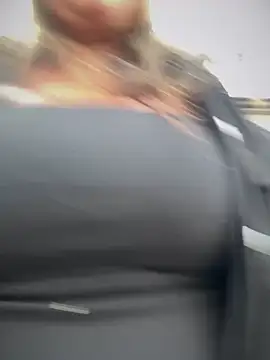 Snapshot of DULCE__26 chatting on November 2025 12:06:01 PM DULCE 26 online show from November 2025 12:06:01 PM