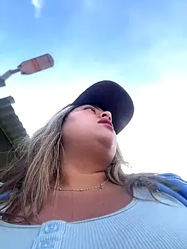 Snapshot of DULCE__26 chatting on November 2025 12:05:01 PM DULCE 26 online show from November 2025 12:05:01 PM