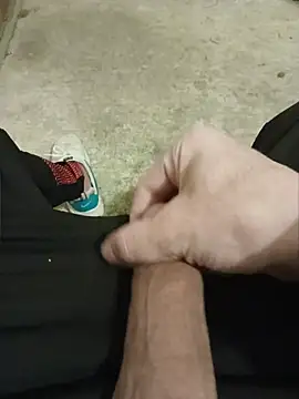 casper0303 online show from April 2026 06:52:01 PM