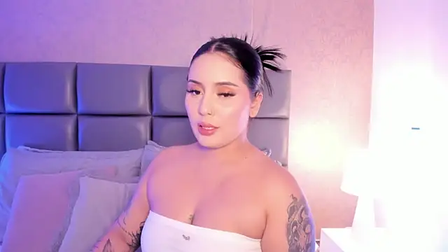 SpicySugar  online show from May 2026 08:02:02 PM