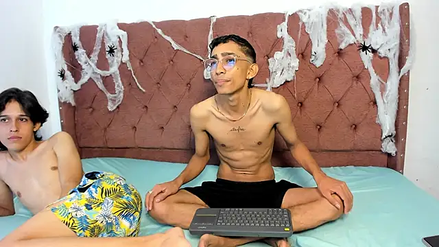 Snapshot of jony_honey chatting on October 2025 01:11:01 PM jony honey online show from October 2025 01:11:01 PM