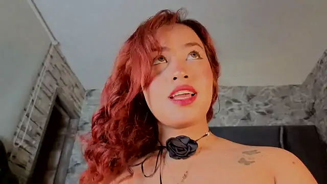 Snapshot of Estrella05_ chatting on October 2025 04:44:02 AM Estrella05 online show from October 2025 04:44:02 AM