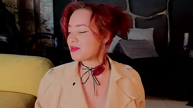 Snapshot of Estrella05_ chatting on October 2025 05:10:02 AM Estrella05 online show from October 2025 05:10:02 AM