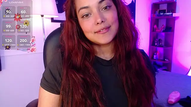 Snapshot of VictoriaMontero30000 chatting on March 2025 03:47:01 AM VictoriaMontero30000 online show from March 2025 03:47:01 AM