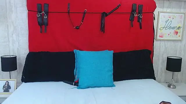 KarllaWalker online show from May 2026 01:19:01 PM