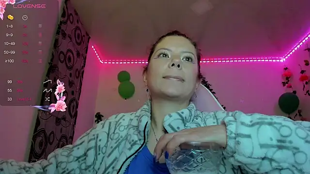 Susana garcia  online show from December 2024 01:45:01 AM