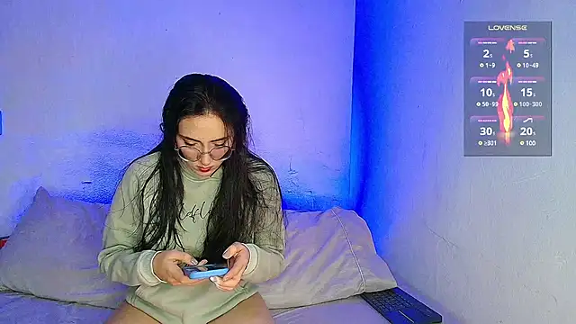 Snapshot of aron_wi chatting on December 2024 01:02:02 AM aron wi online show from December 2024 01:02:02 AM