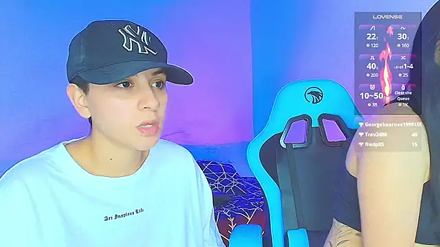 Snapshot of aron_wi chatting on December 2024 03:27:02 AM aron wi online show from December 2024 03:27:02 AM