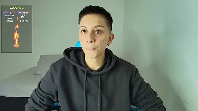 Snapshot of aron_wi chatting on January 2025 10:57:02 PM aron wi online show from January 2025 10:57:02 PM