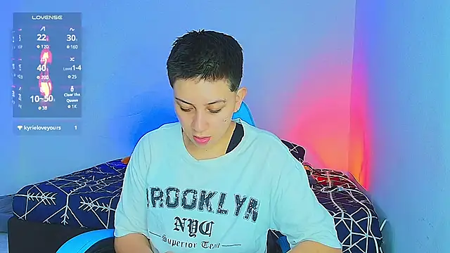 Snapshot of aron_wi chatting on February 2025 09:07:01 AM aron wi online show from February 2025 09:07:01 AM