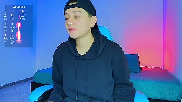 Snapshot of aron_wi chatting on February 2025 12:14:02 PM aron wi online show from February 2025 12:14:02 PM